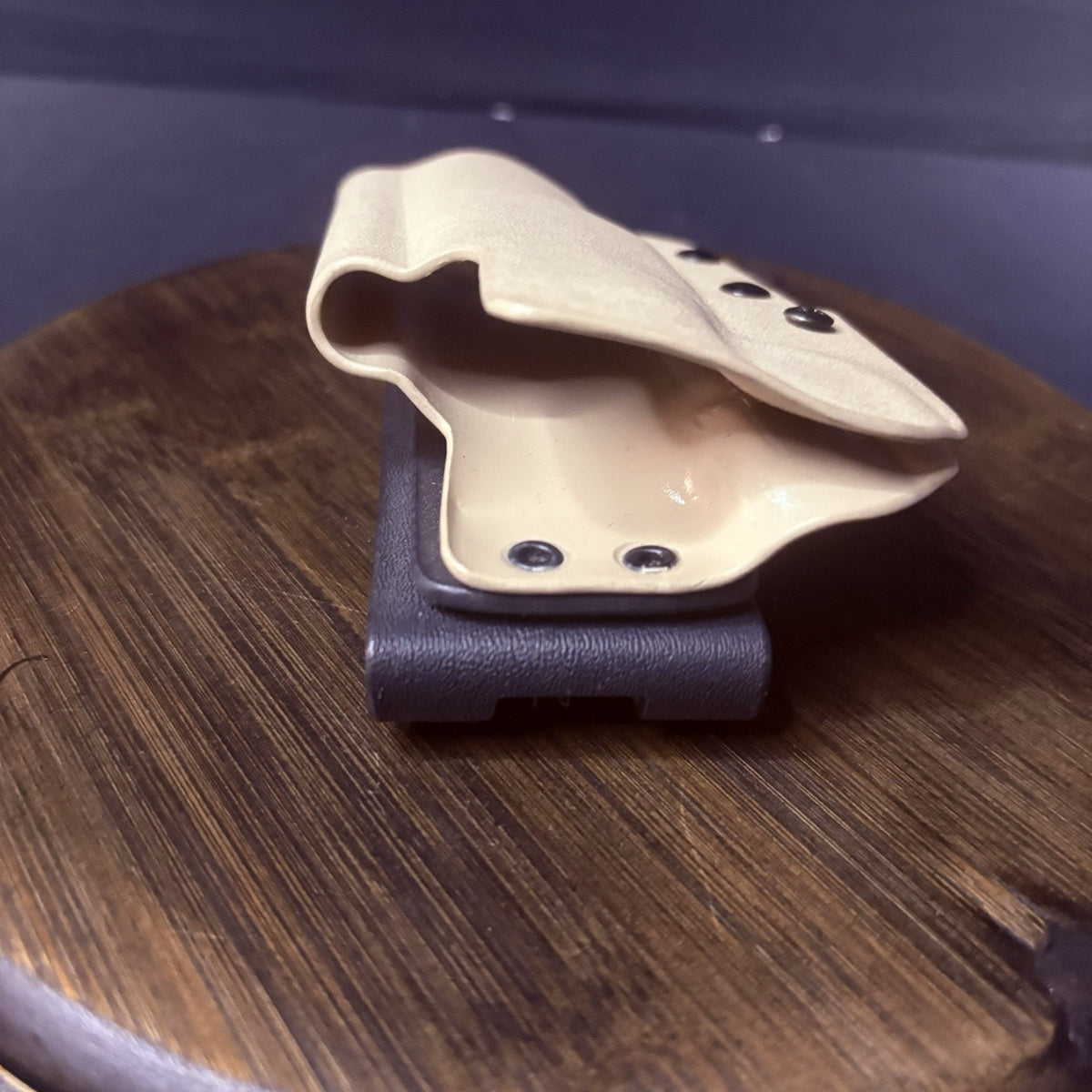 Dawson 1911 Kydex Holster RH OWB Desert Tan Hand Engraved Double Belt Loop RARE