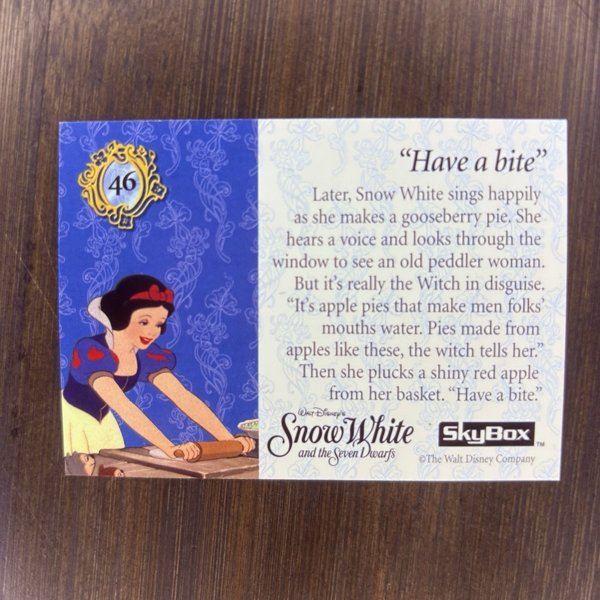 1994 SkyBox Disney Snow White #46 "Have a bite" High Grade Trading Card