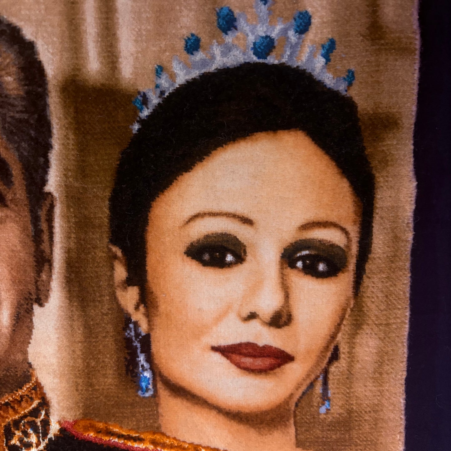 Persian Rug King & Queen Pictorial (Tabriz, Iran) Hand Knotted 50 Raj Shah & Empress Pahlavi 22in x 18in or 55cm x 45cm Silk Foundation w/Rug Hangers