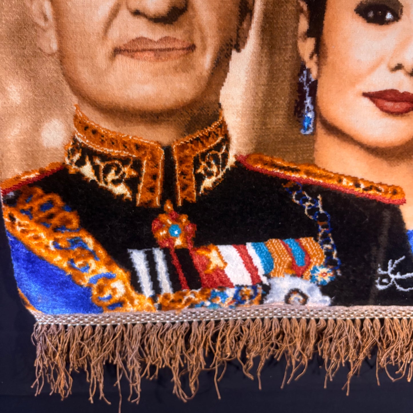 Persian Rug King & Queen Pictorial (Tabriz, Iran) Hand Knotted 50 Raj Shah & Empress Pahlavi 22in x 18in or 55cm x 45cm Silk Foundation w/Rug Hangers