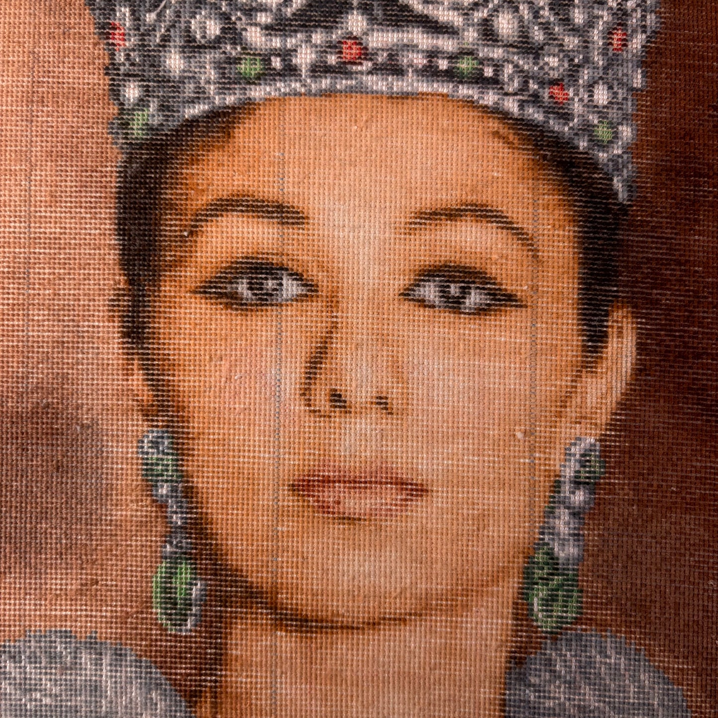 Persian Rug Queen of Iran Tabriz Pictorial Hand Knotted 50 Raj Empress Farah Pahlavi 23in x 16in or 58cm x 40cm Silk Foundation w/Rug Hangers