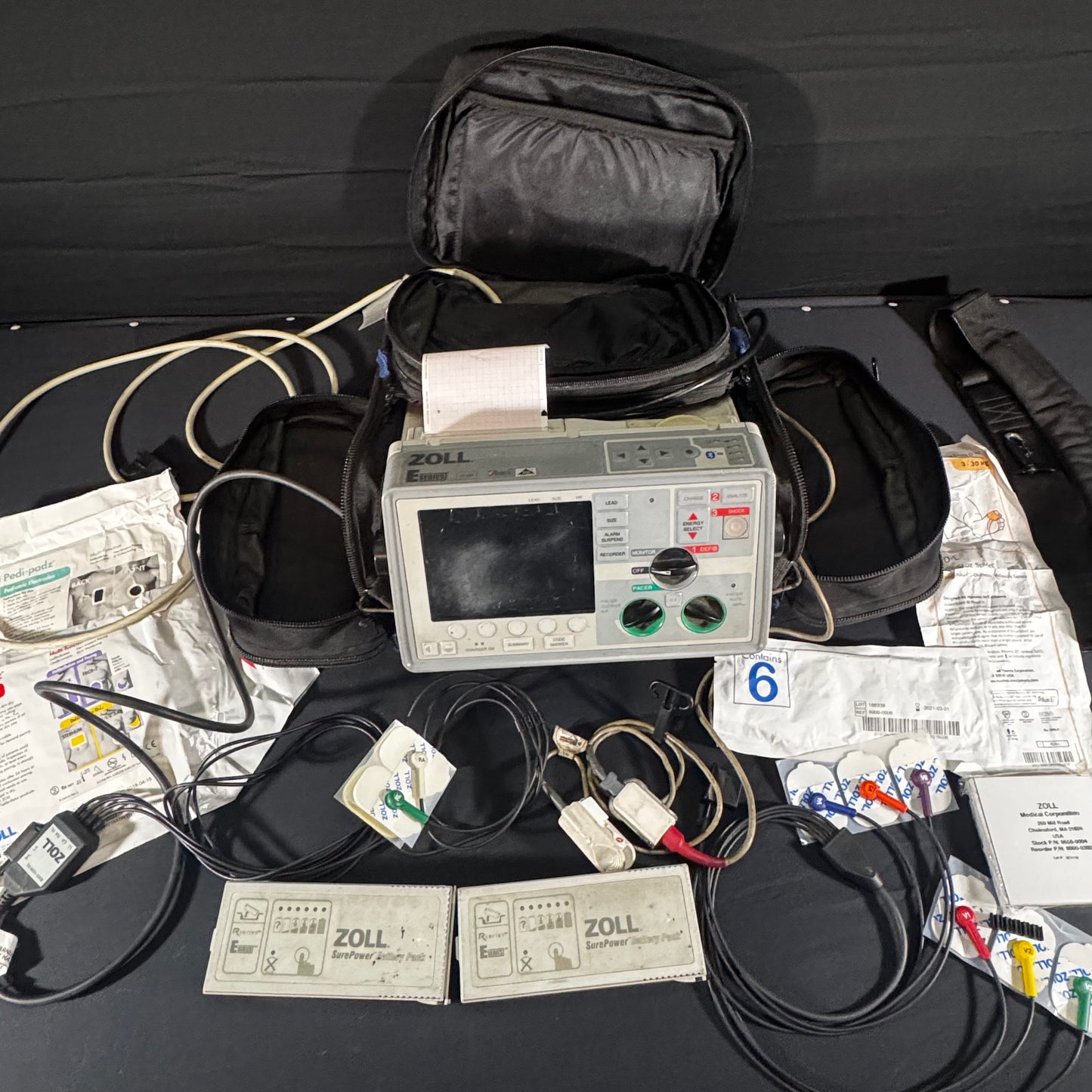 Zoll E-Series Defibrillator w/EMS Case full of Accessories!