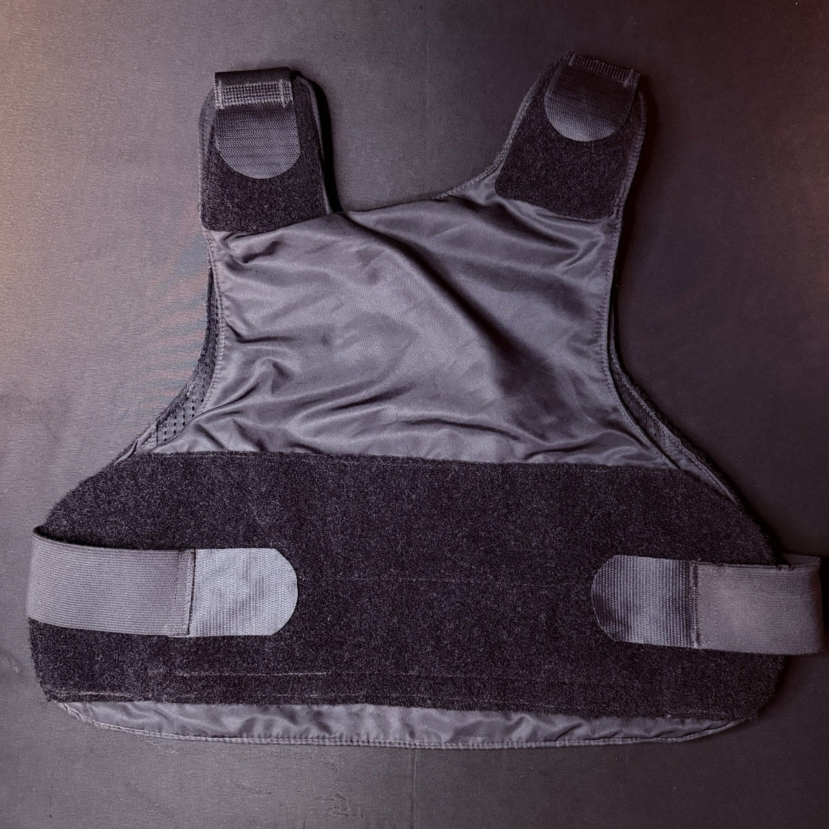 Armor Express Women's Concealable Carrier Vest Size Small Black w/Straps