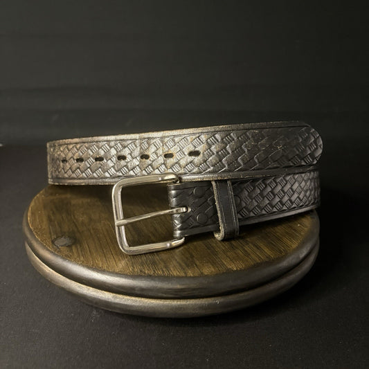Leather Off Duty Belt Size 28" Waist Black Basket Weave Chrome Buckle