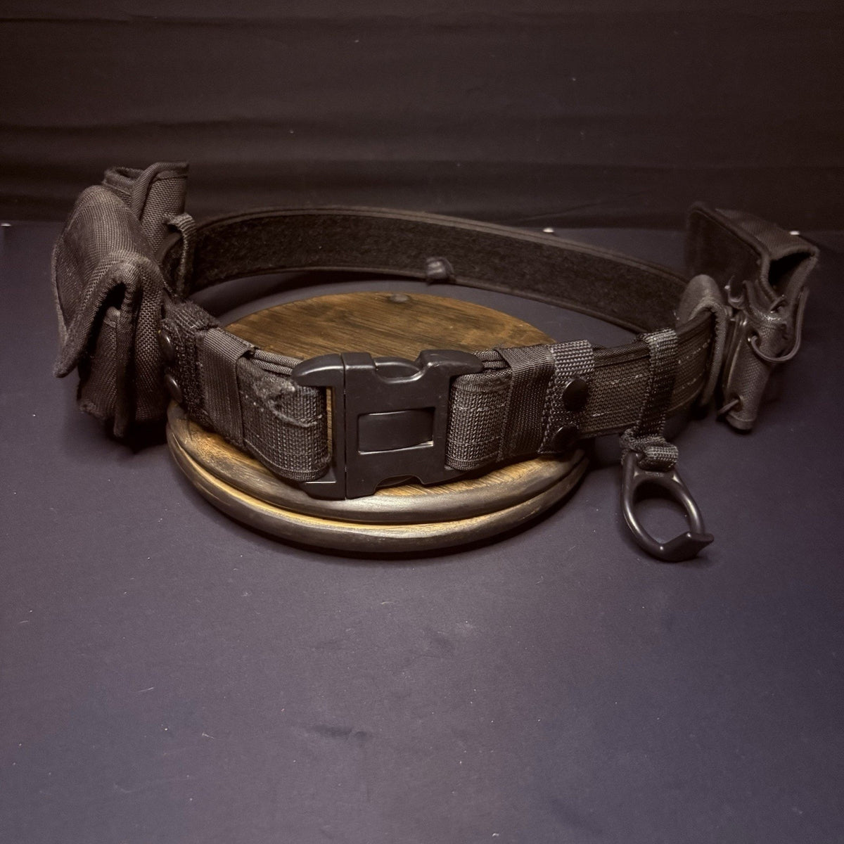 Bianchi Nylon Duty Belt 34"-40" w/Double Handcuff, Baton, Mace, Radio Holster