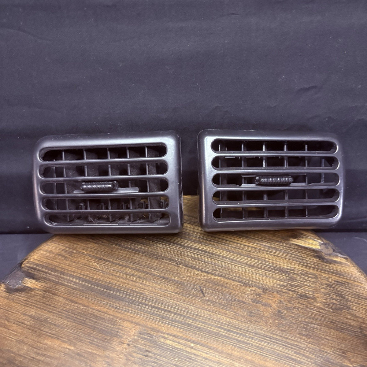98-2001 Dodge Ram 1500 2500 3500 Dash Center Vents Black OEM (Set Of 2)