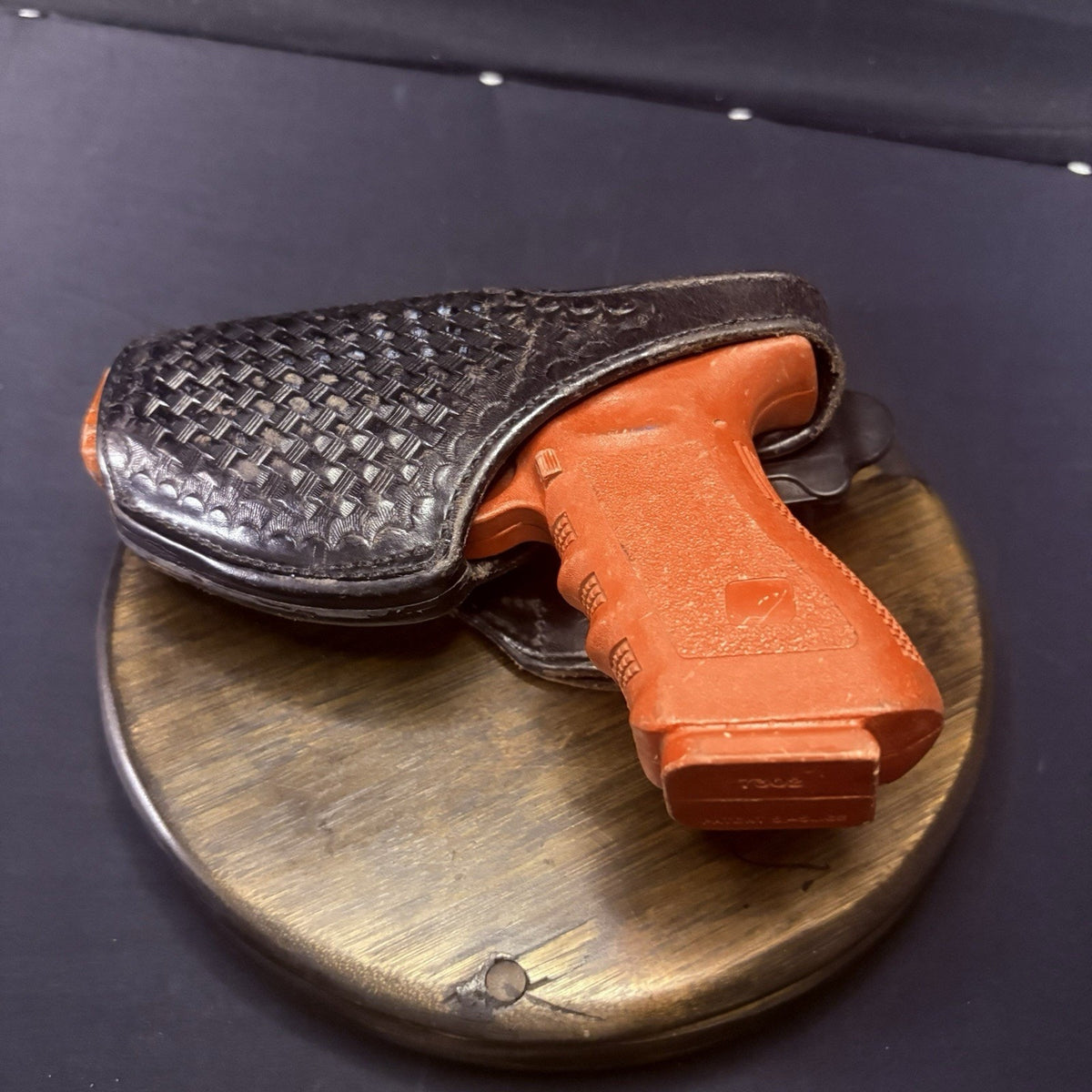 Bianchi 397 Tornado SLR Duty Holster Glock 19/17 Left Hand Basketweave Lock Snap