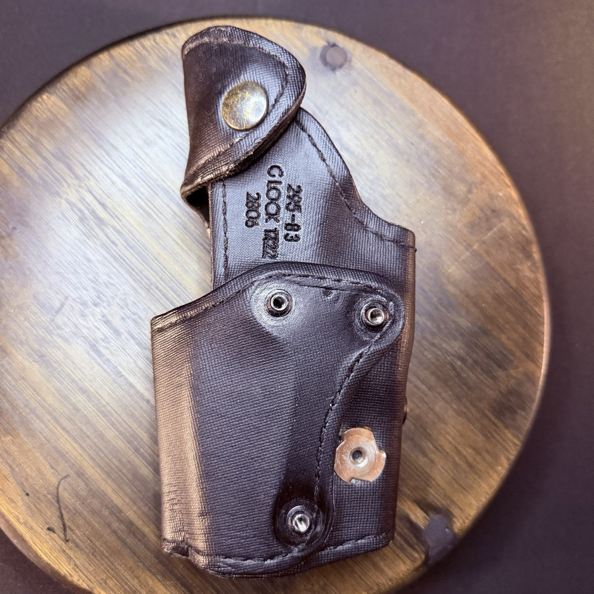 Safariland 295-83 Duty Holster Size Glock 17/22/31 Mid Ride Level II RH STX
