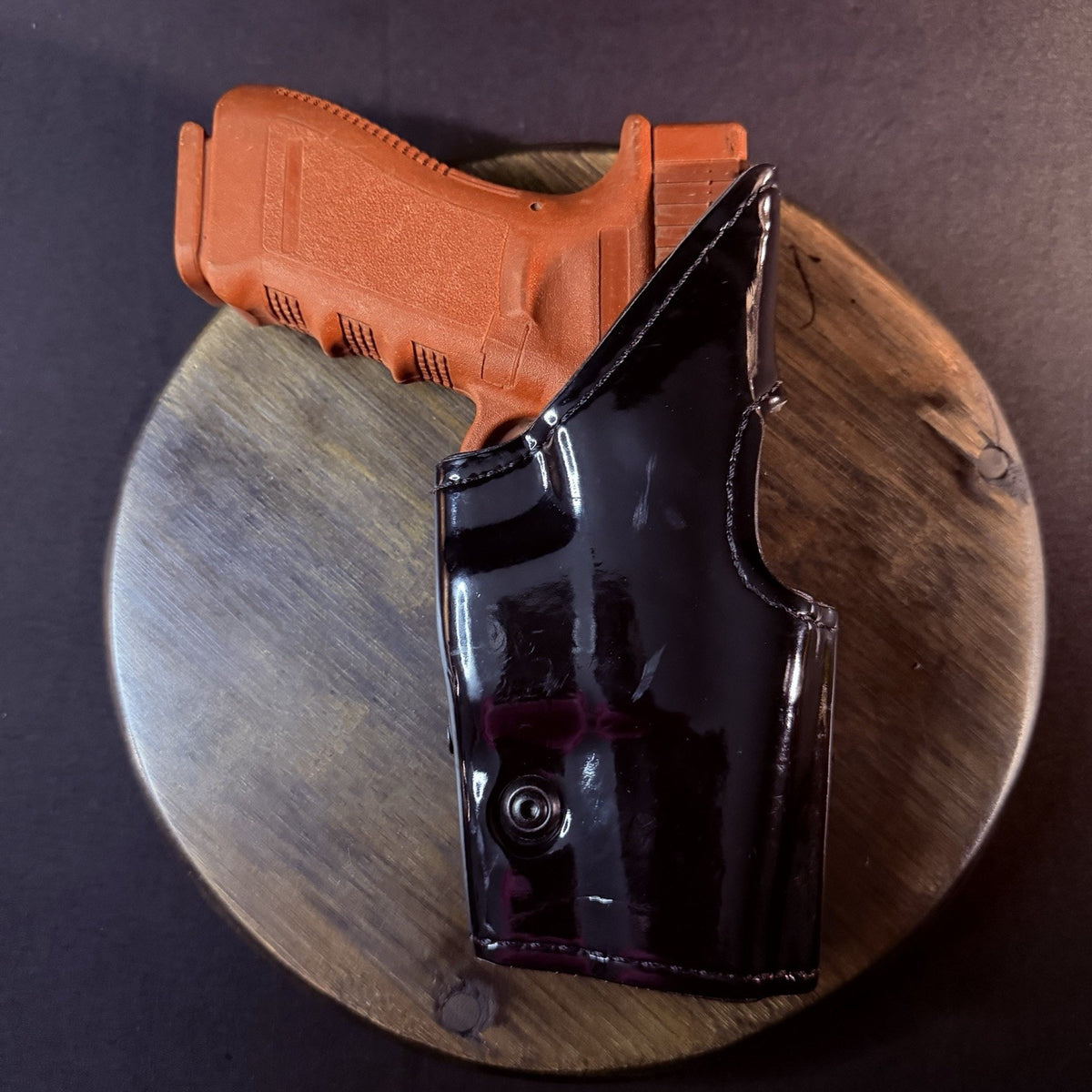 Safariland 295 Duty Holster Size Glock 17/22/31 High Gloss Leather Level II RH