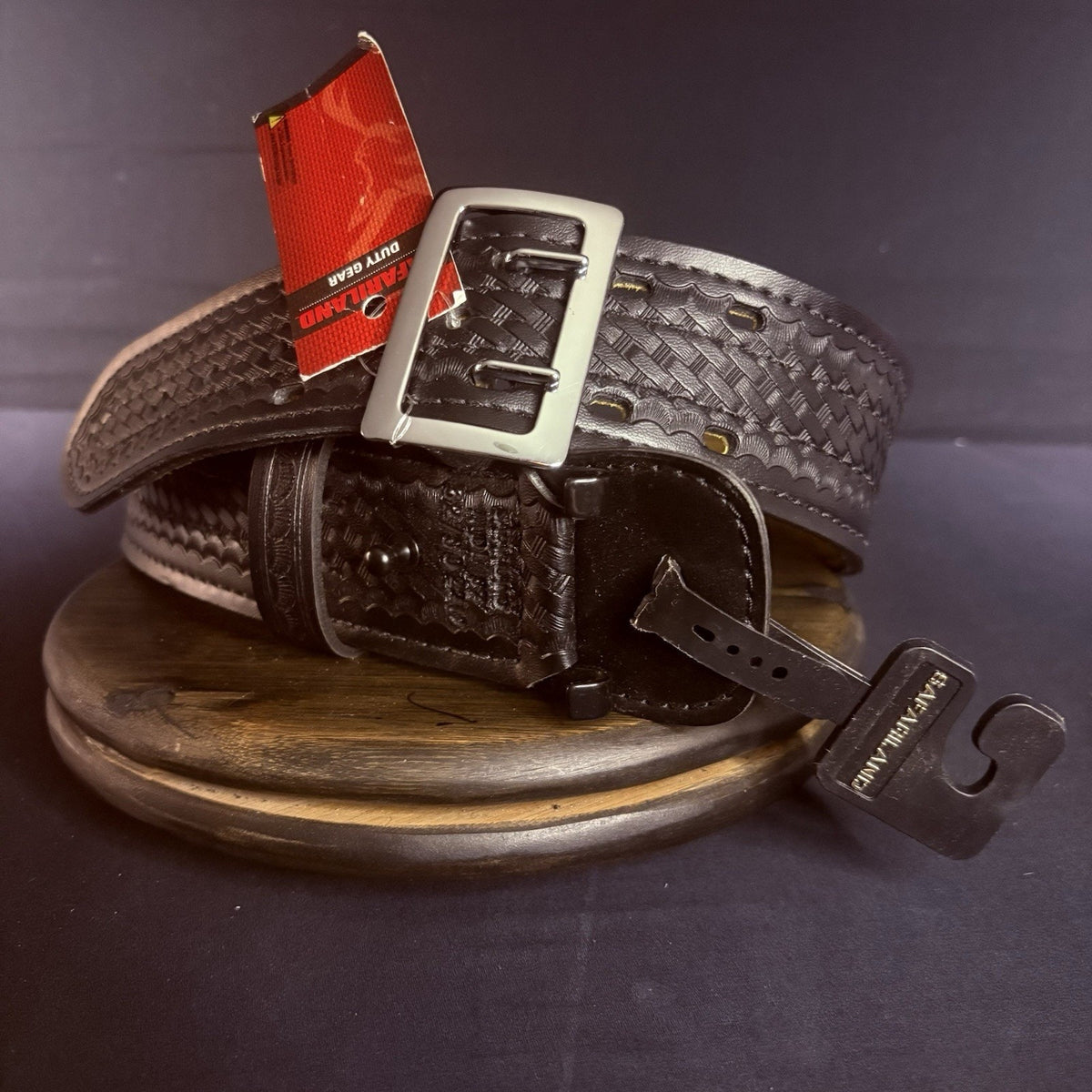 Safariland Model 87 Duty Belt - Size 32 - Sued Lined Basketweave - Black/Chrome
