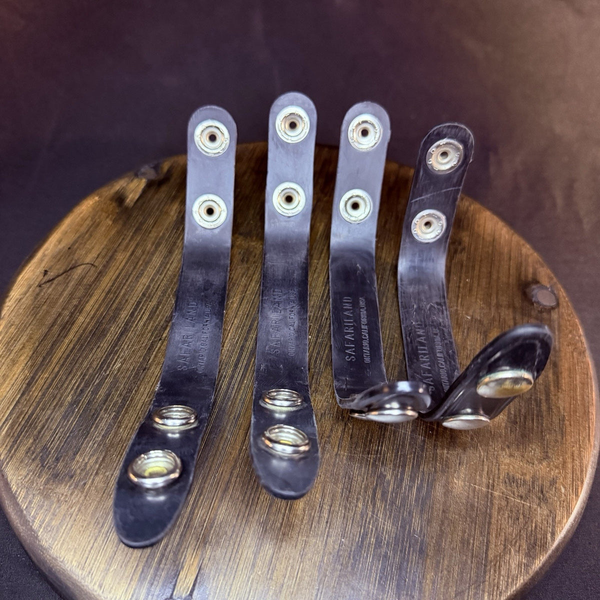 Safariland Belt Keeper Black With Chrome Nickle Snaps Set Of 4