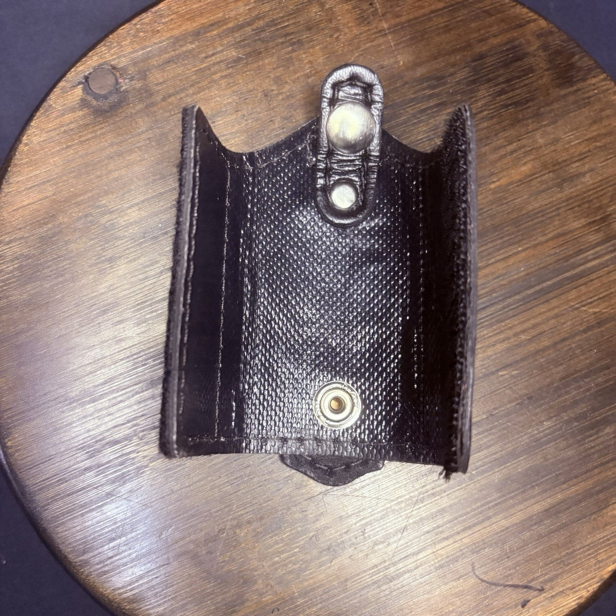 New Safariland Silent Key Ring Pouch Keeper Model 170-4 Leather Basket Weave