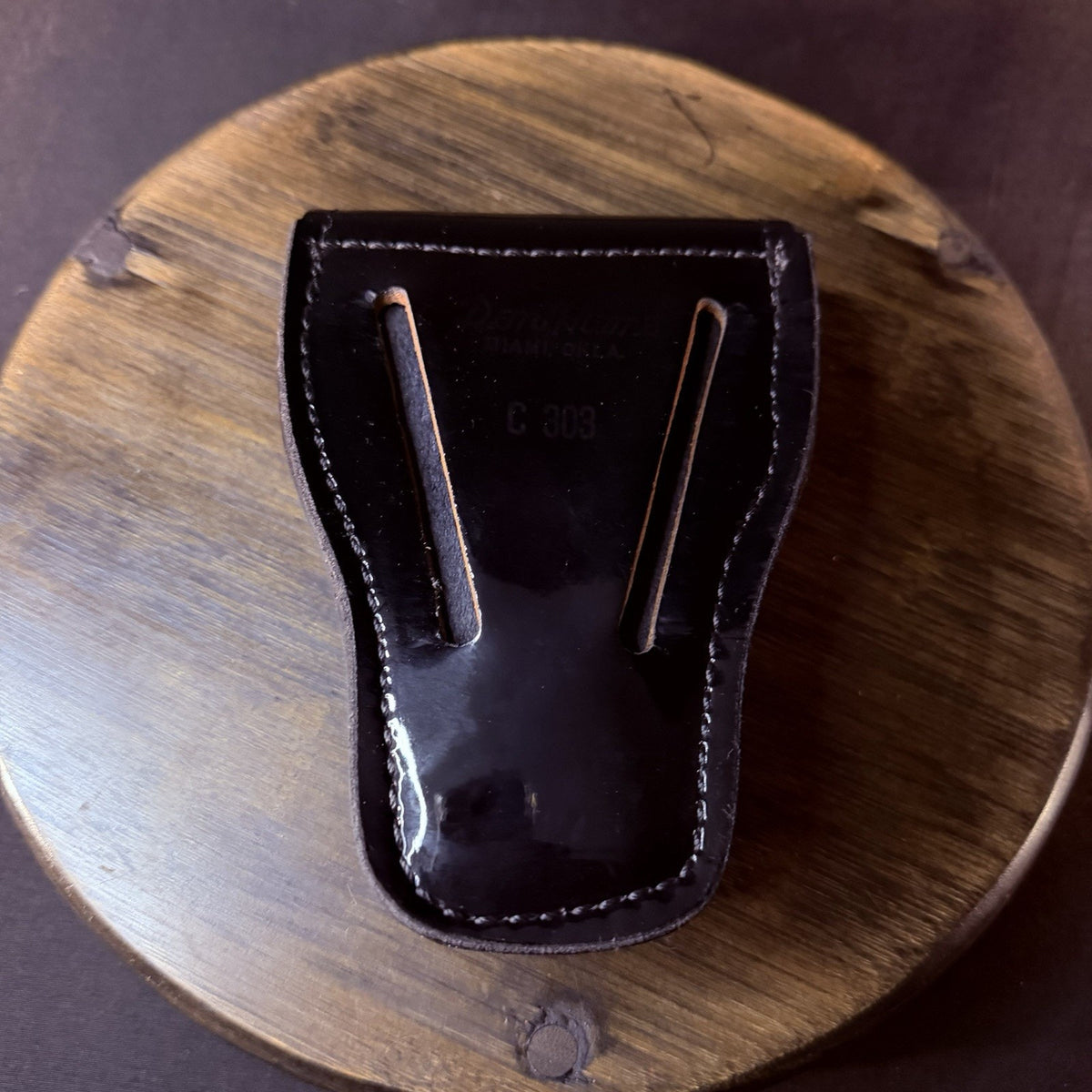 Gould & Goodrich Handuff Case Black High Gloss Leather Nickle Snap C303