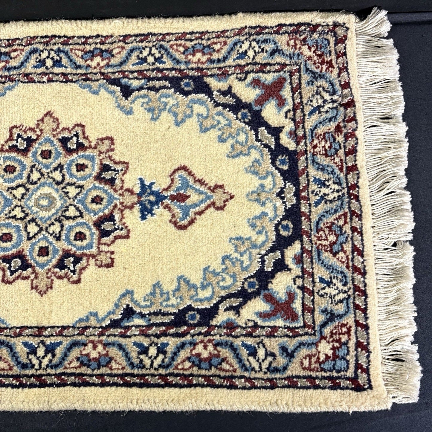 Persian Nain Rug Hand Knotted Blue Medallion 2'x1' or 24"x15" or 40cm X 60cm