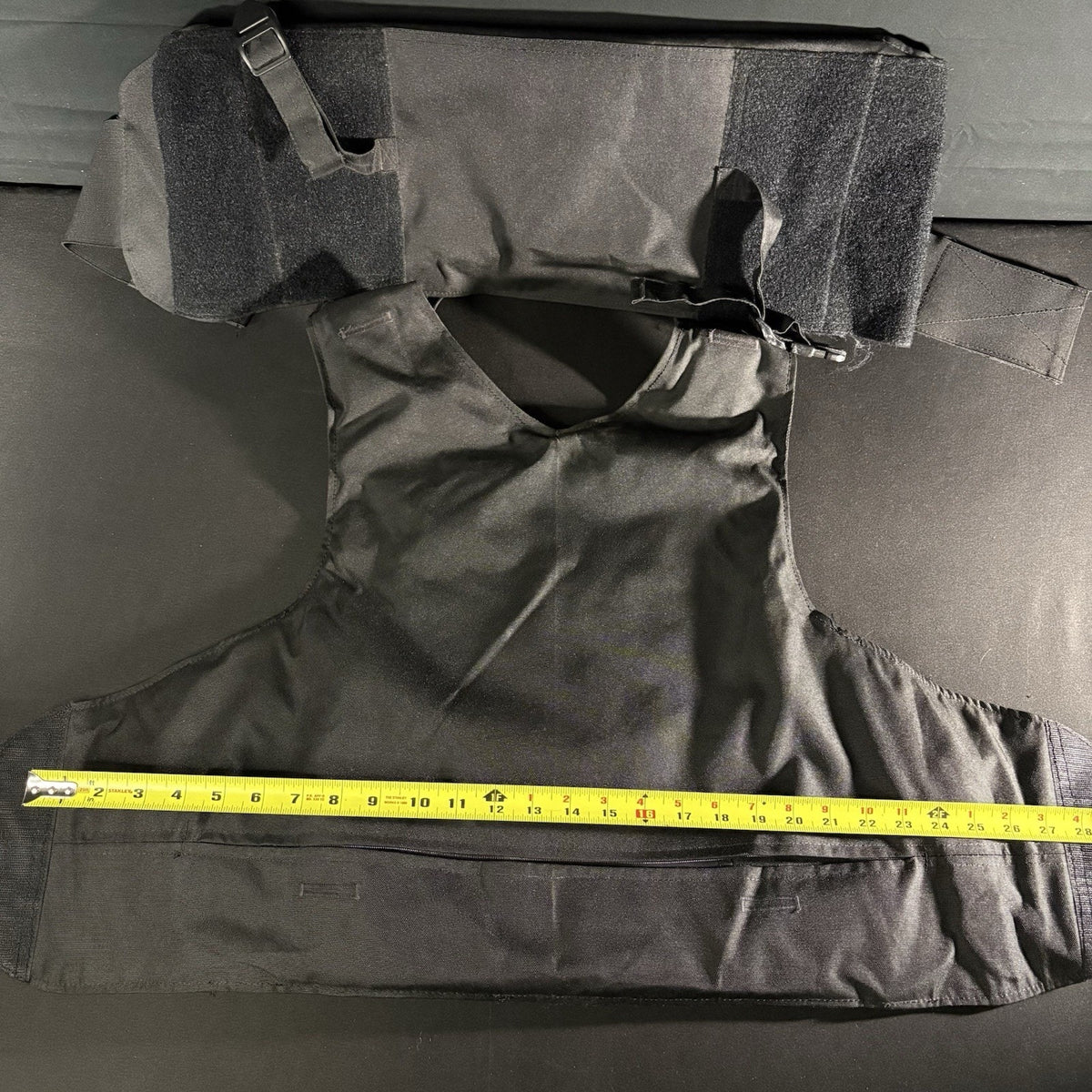 Tactical Body Armor Carrier Vest Size XL Black w/Pouches, Pockets, Waistband