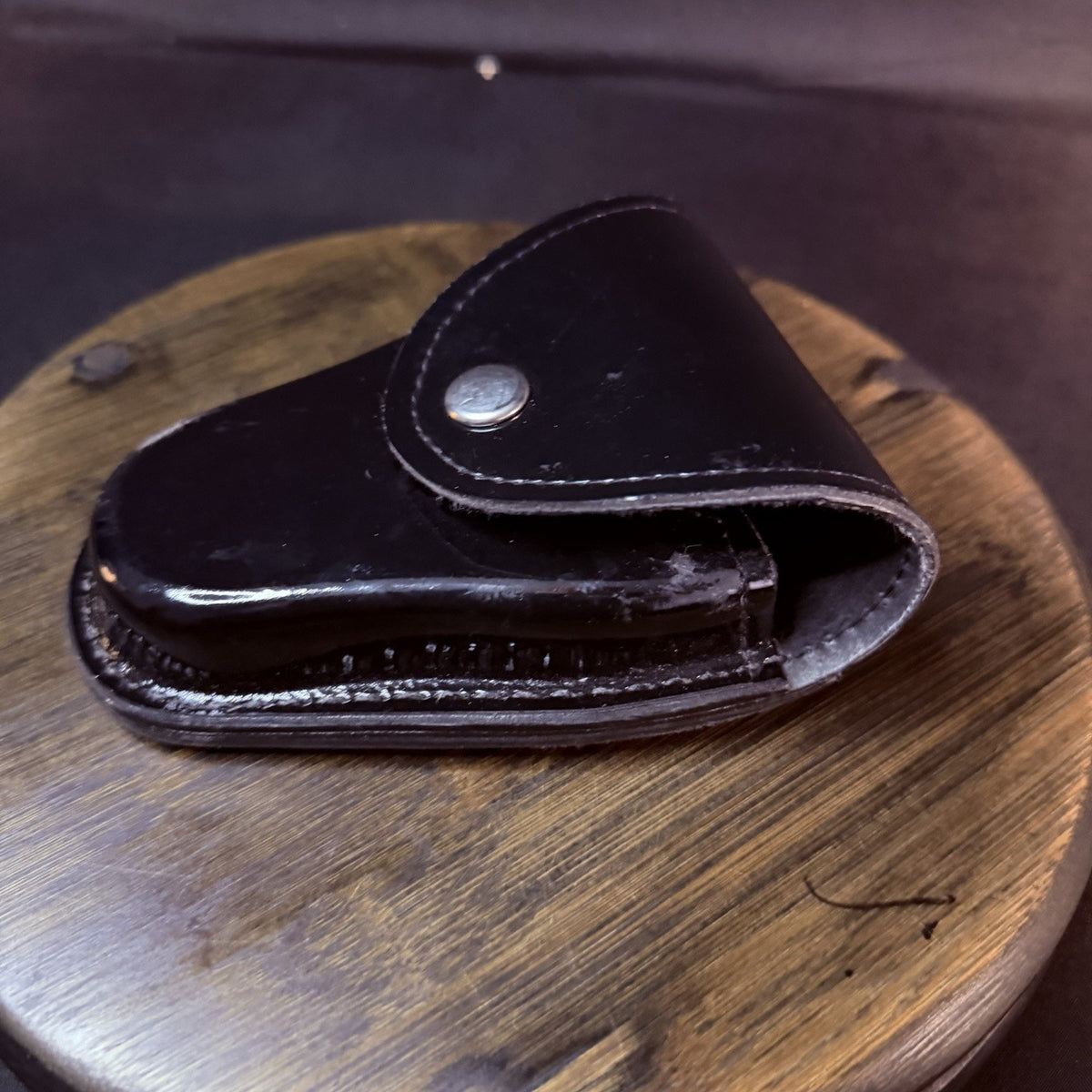Gould & Goodrich Handuff Case Black High Gloss Leather Nickle Snap H71