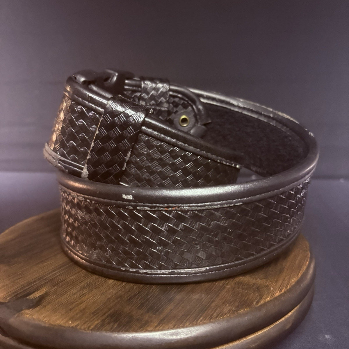 Bianchi 7950 Duty Belt Waist Size Small 28”-32" AccuMold Basketweave Leather