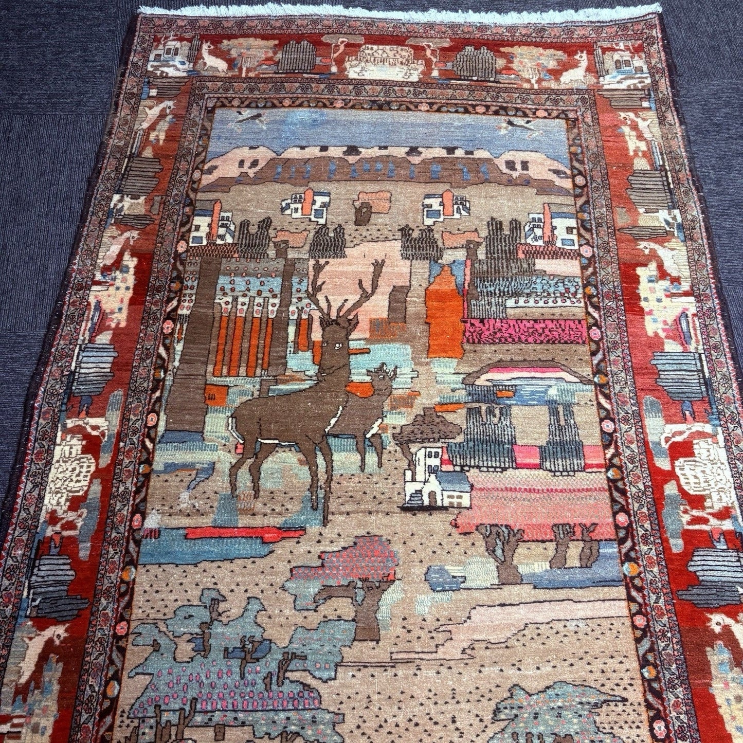 Antique Persian Hand Knotted Pictorial Rug 9'x5' 1940s Kashann Rug
