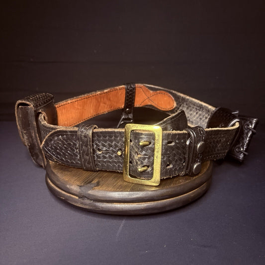 Aker Leather Duty Belt Size 36" w/Handcuff Case, Baton Ring, Radio Holster