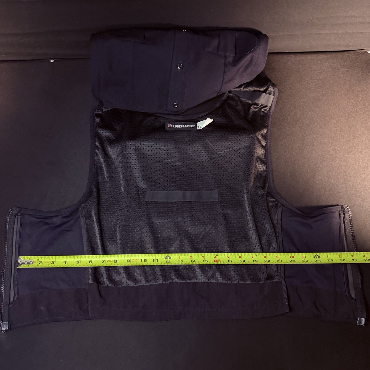 Blauer Body Shield Plate Carrier Vest Size Medium Dark Navy w/Pockets 8470
