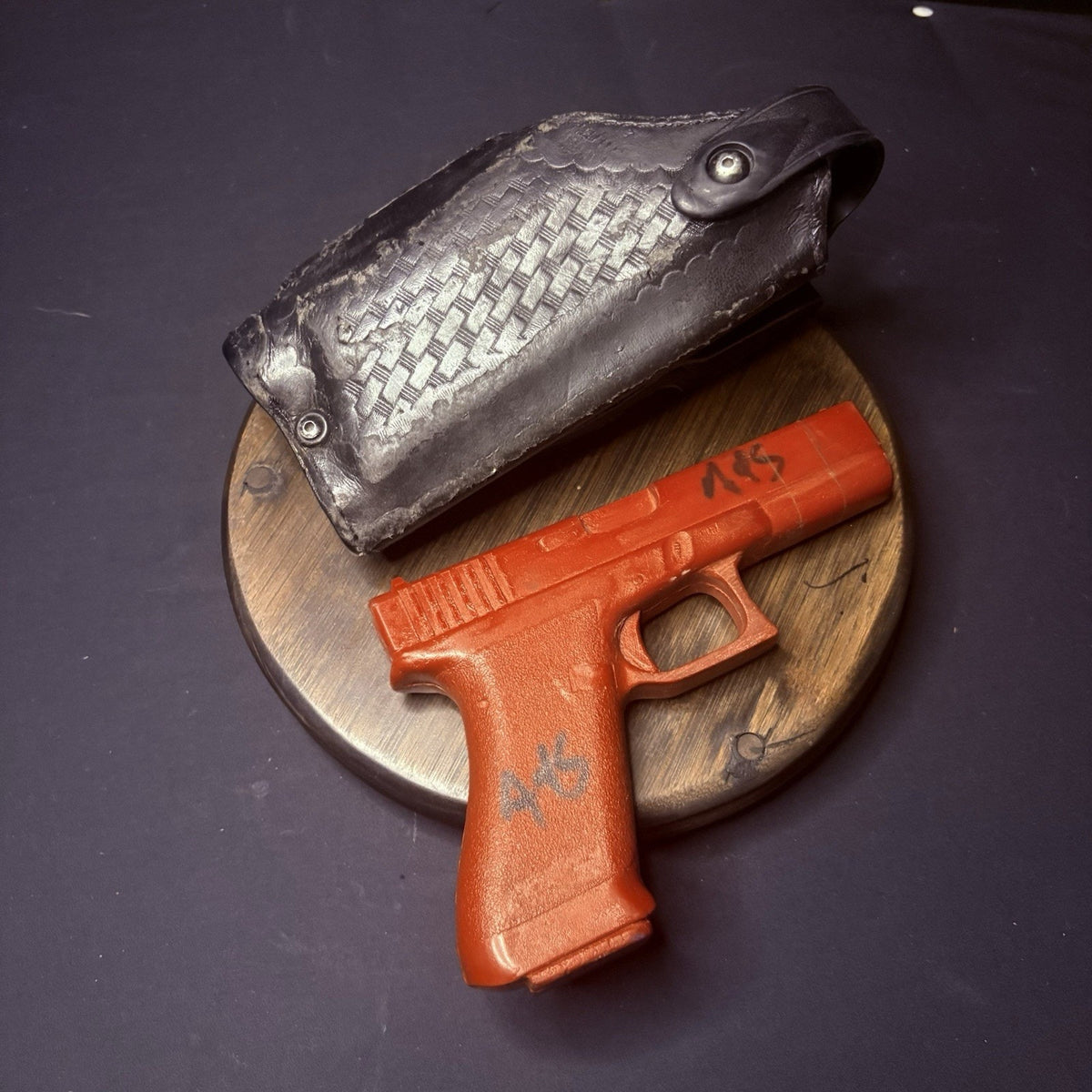 Safariland SLS Glock Duty Holster 6285 Level II Glock 17/22 W Streamlight 1 or 2