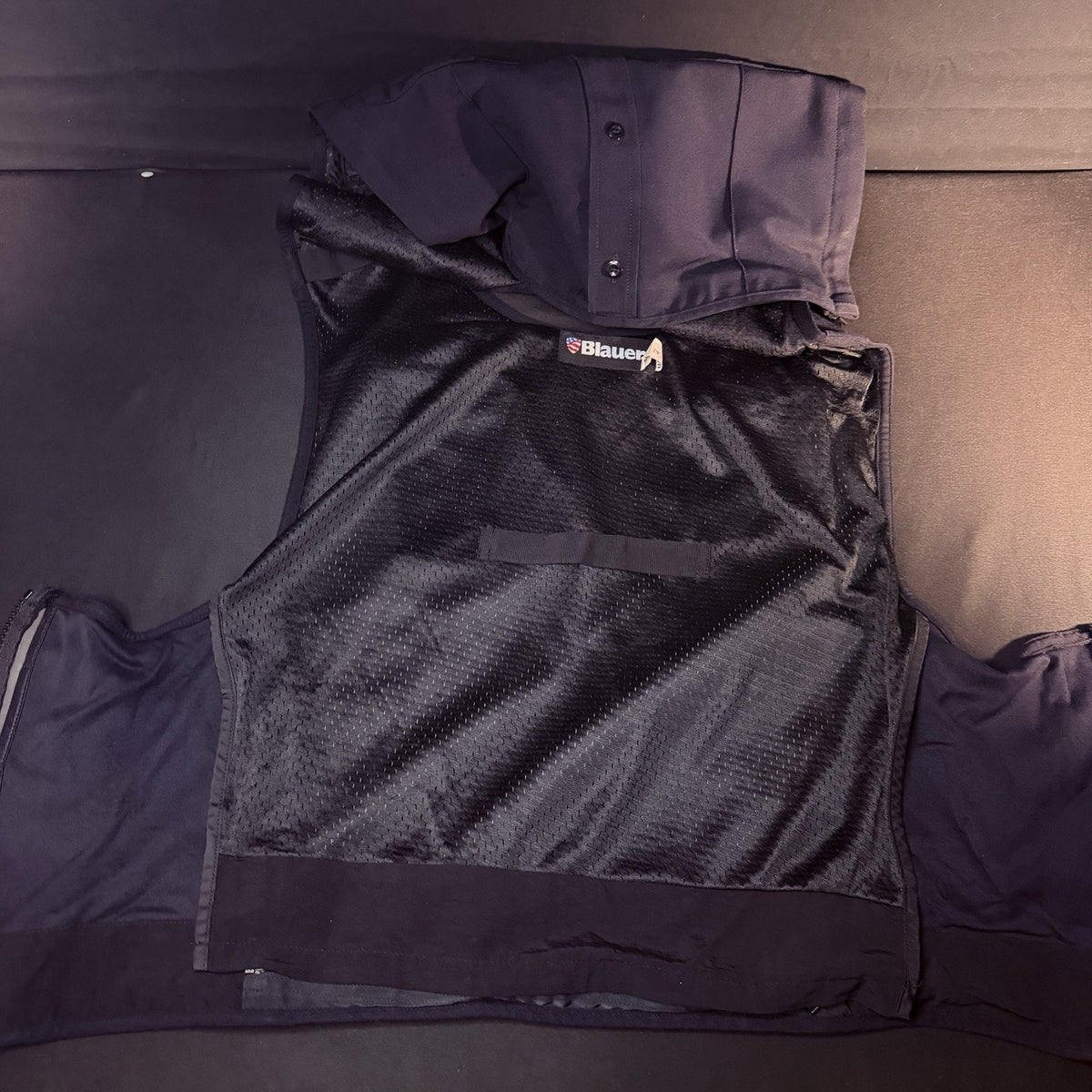 Blauer Body Shield Plate Carrier Vest Size Medium Tall Dark Navy w/Pockets 8470