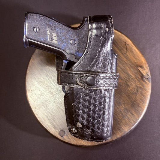 Safariland SIG P-226 Duty Holster w/ Retention Snap Strap Basketweave Leather