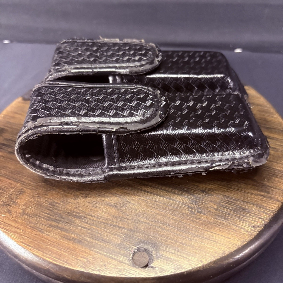 Bianchi 7902 Double Magazine Pouch 10mm/.45 Double Stack Mag Size 4 Basket Weave
