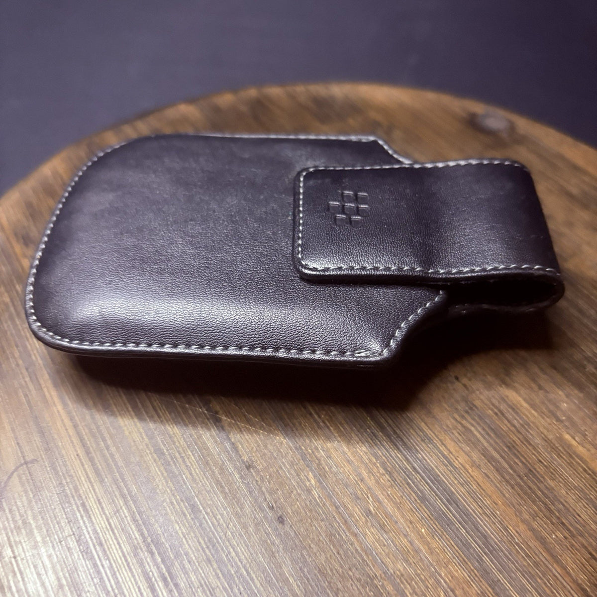 Blackberry Leather Phone Case with Swivel Belt Clip and Magnetic Closure Flap
