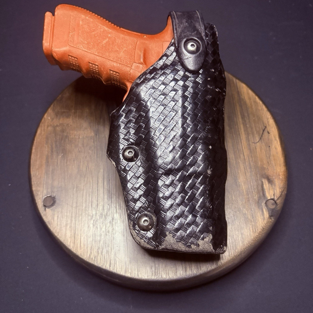 Safariland Glock 17/22 Duty Holster Right Hand Basketweave