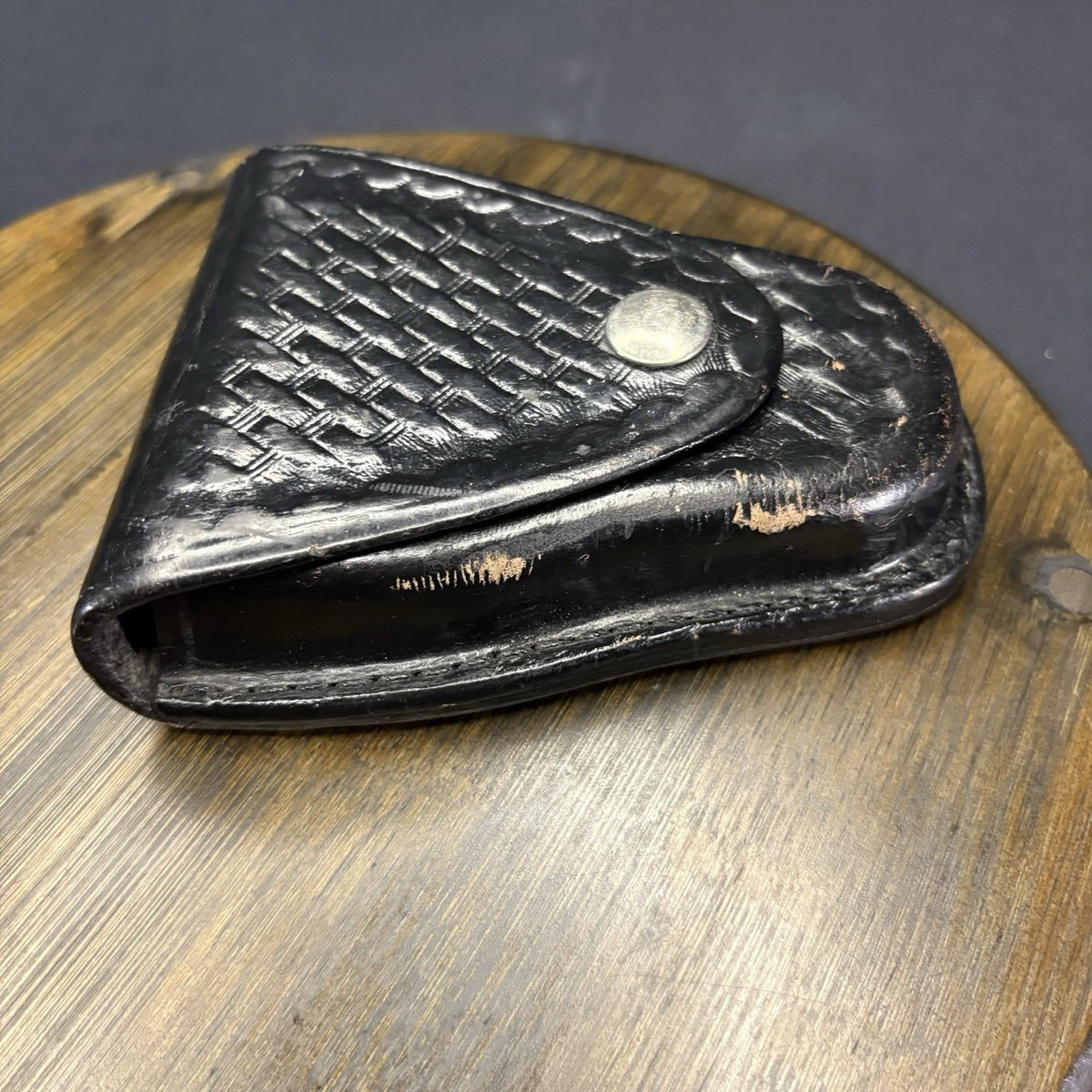 Gould & Goodrich Handcuff Case B70W Leather ~NICE~