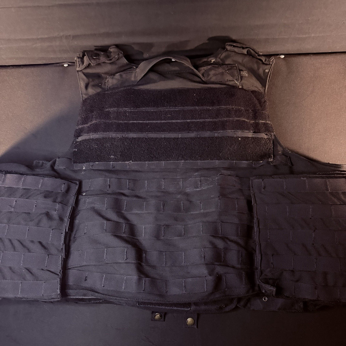 Tactical Plate Carrier Vest Size XXL Black w/Plate Pockets & MOLLE