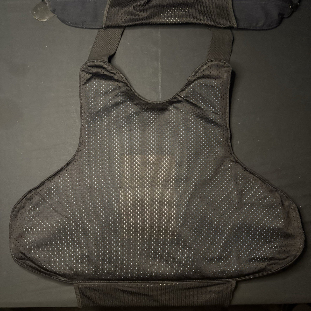 American Body Armor Bullet Proof Vest Level 2 (II) Size Medium (M) Concealable
