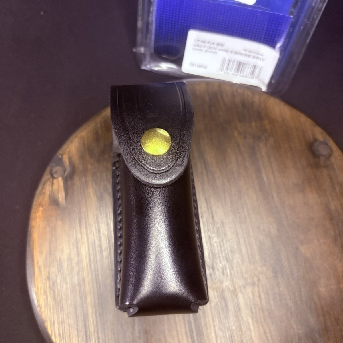 Galls Defensive Spray Pouch Size: Mark III Plain Black Leather, Brass Snap