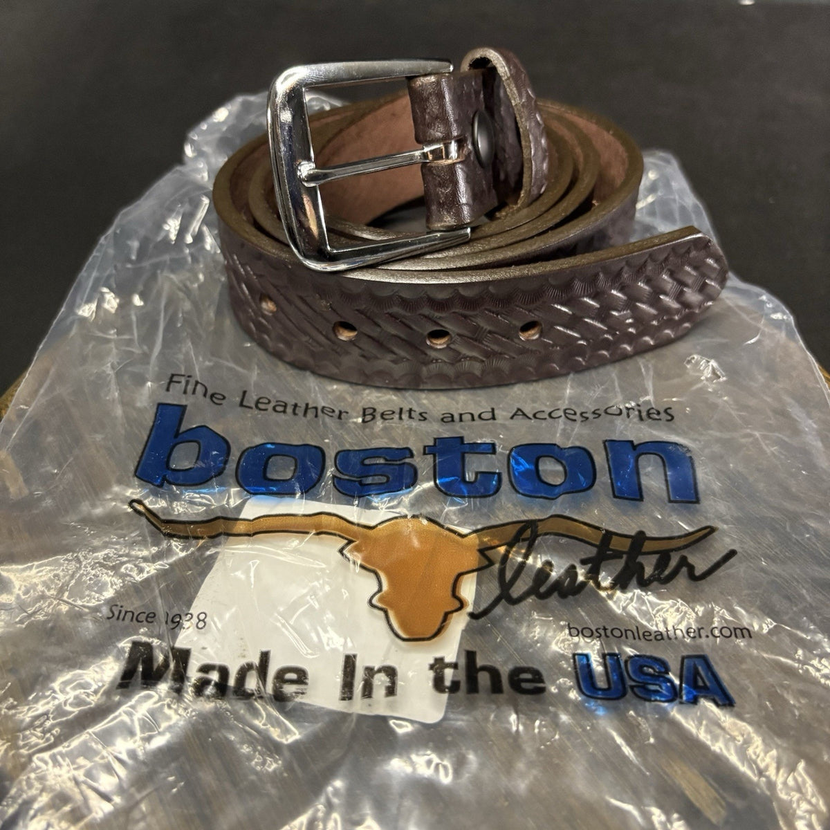 Boston Leather Off Duty Belt Size 46" Brown Basketweave Chrome Buckle 1.5”