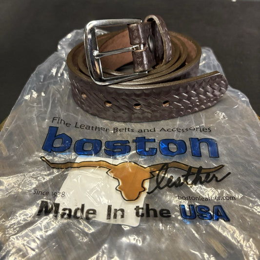 Boston Leather Off Duty Belt Size 46" Brown Basketweave Chrome Buckle 1.5”