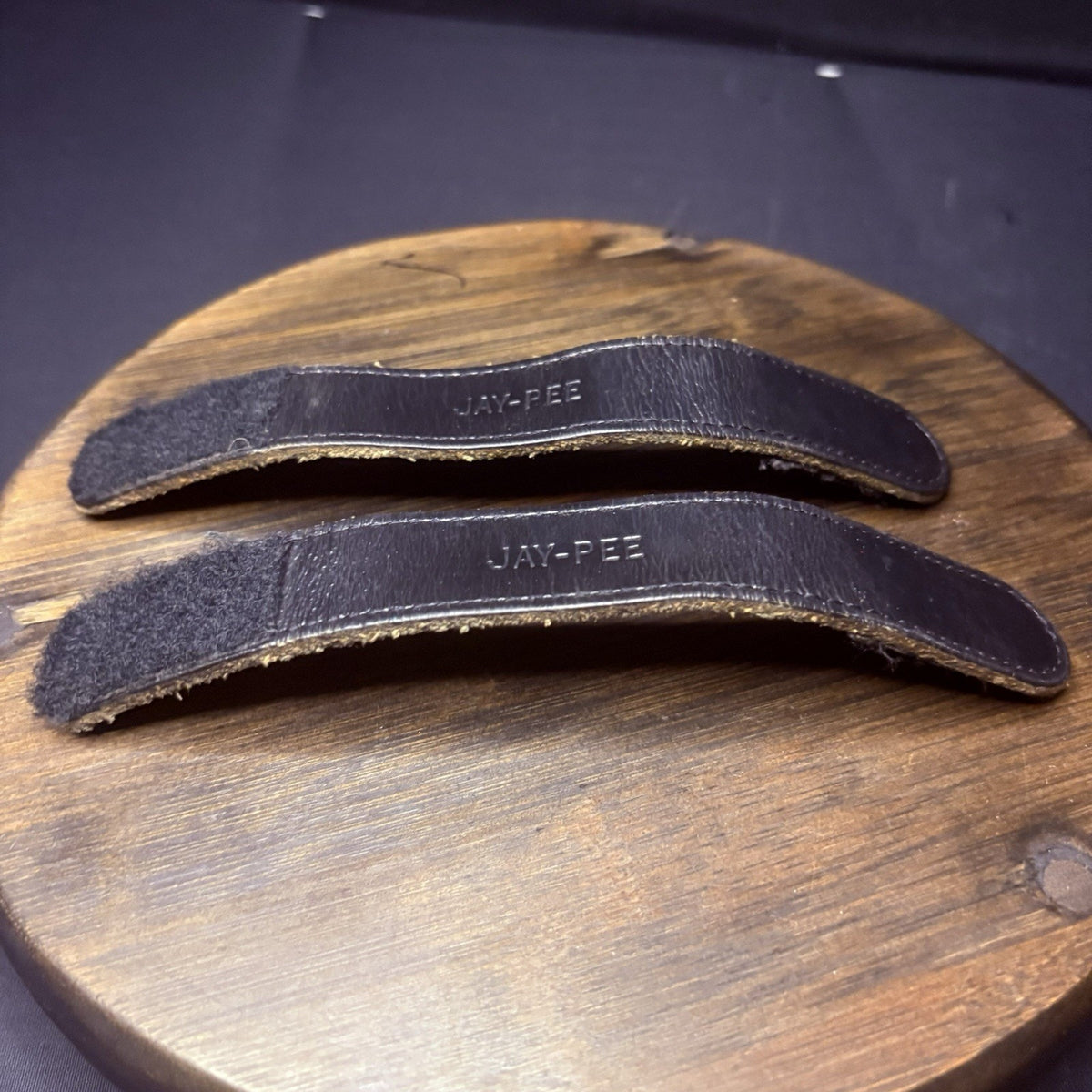 Jay-Pee Leather Belt Keeper Hook & Loop Closure High Gloss 1"x 7.5" 2 Pack