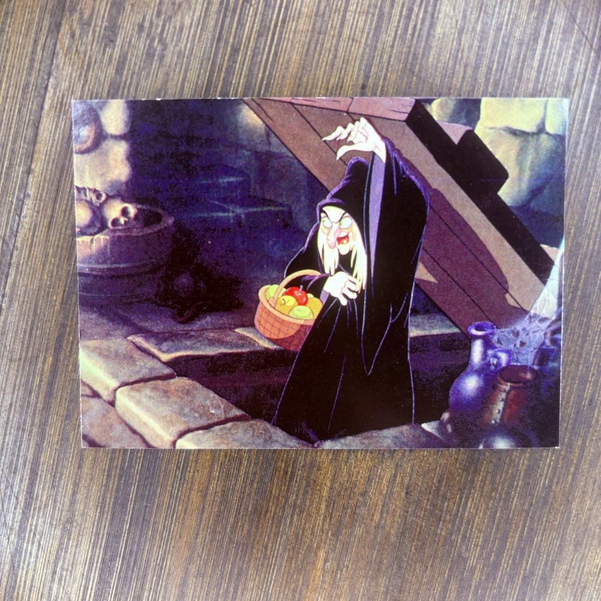 1994 SkyBox Disney Snow White #40 "A Dark Boat Ride" High Grade Trading Card