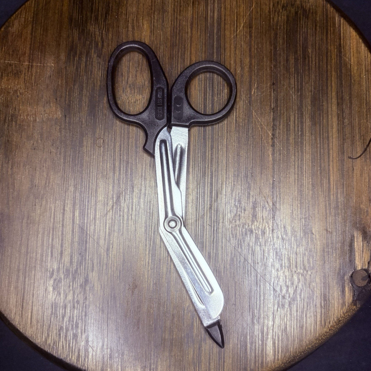 Trauma Shears 5.5" Stainless EMT Scissors w/Rubber Safety Tip Pack Of 4