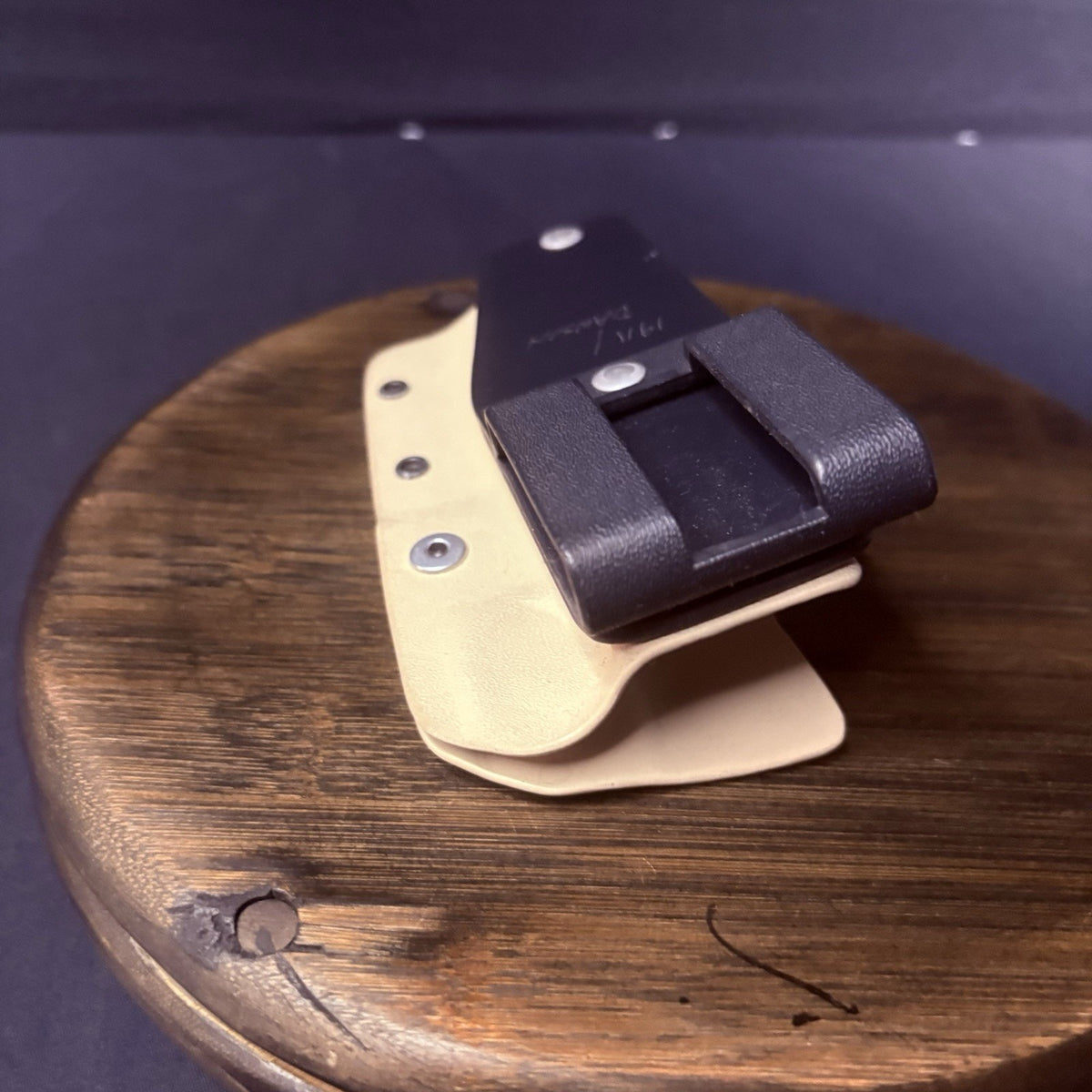 Dawson 1911 Kydex Holster RH OWB Desert Tan Hand Engraved Double Belt Loop RARE