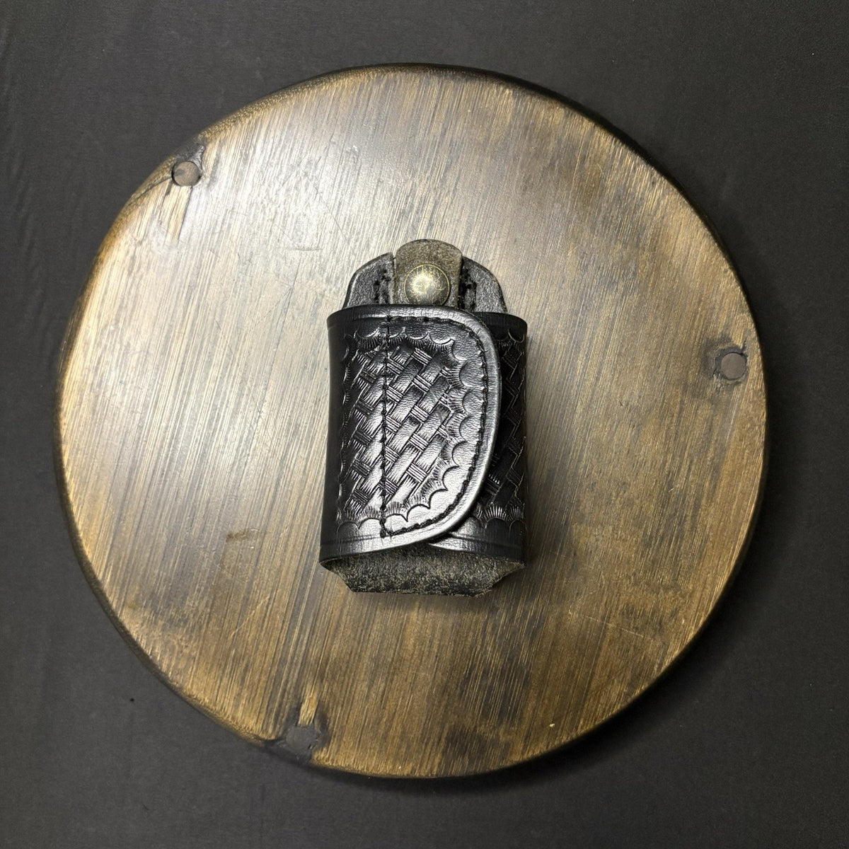 Aker Key Keeper Basket Weave Leather Quite Key Ring Holder Model 564